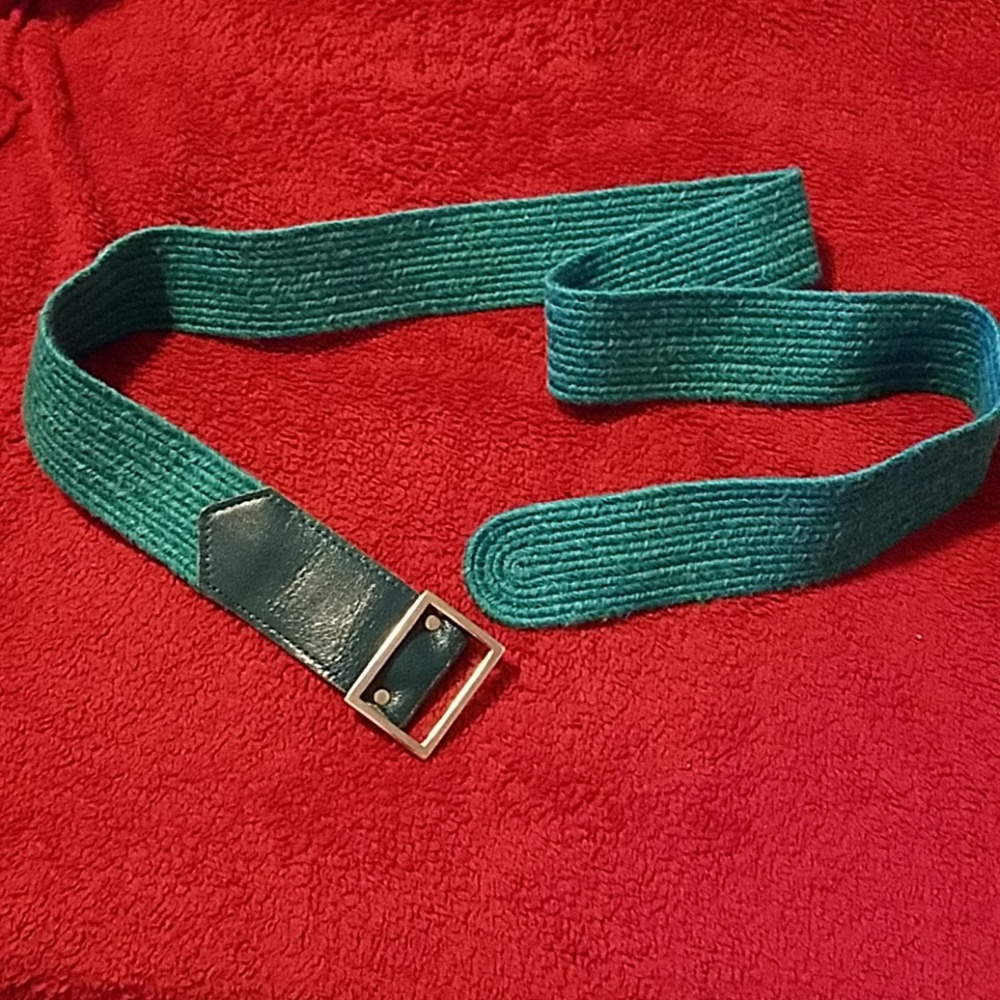 Vintage 90's belt/new.   '